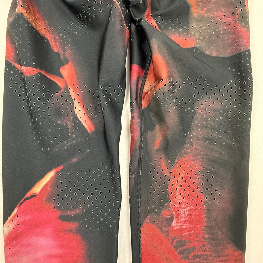 Ultracor Womens Floral Laser Cut High Waist Performance Leggings Black Red S - Picture 6 of 9